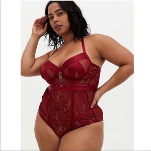 Torrid red lace caged bodysuit size 4